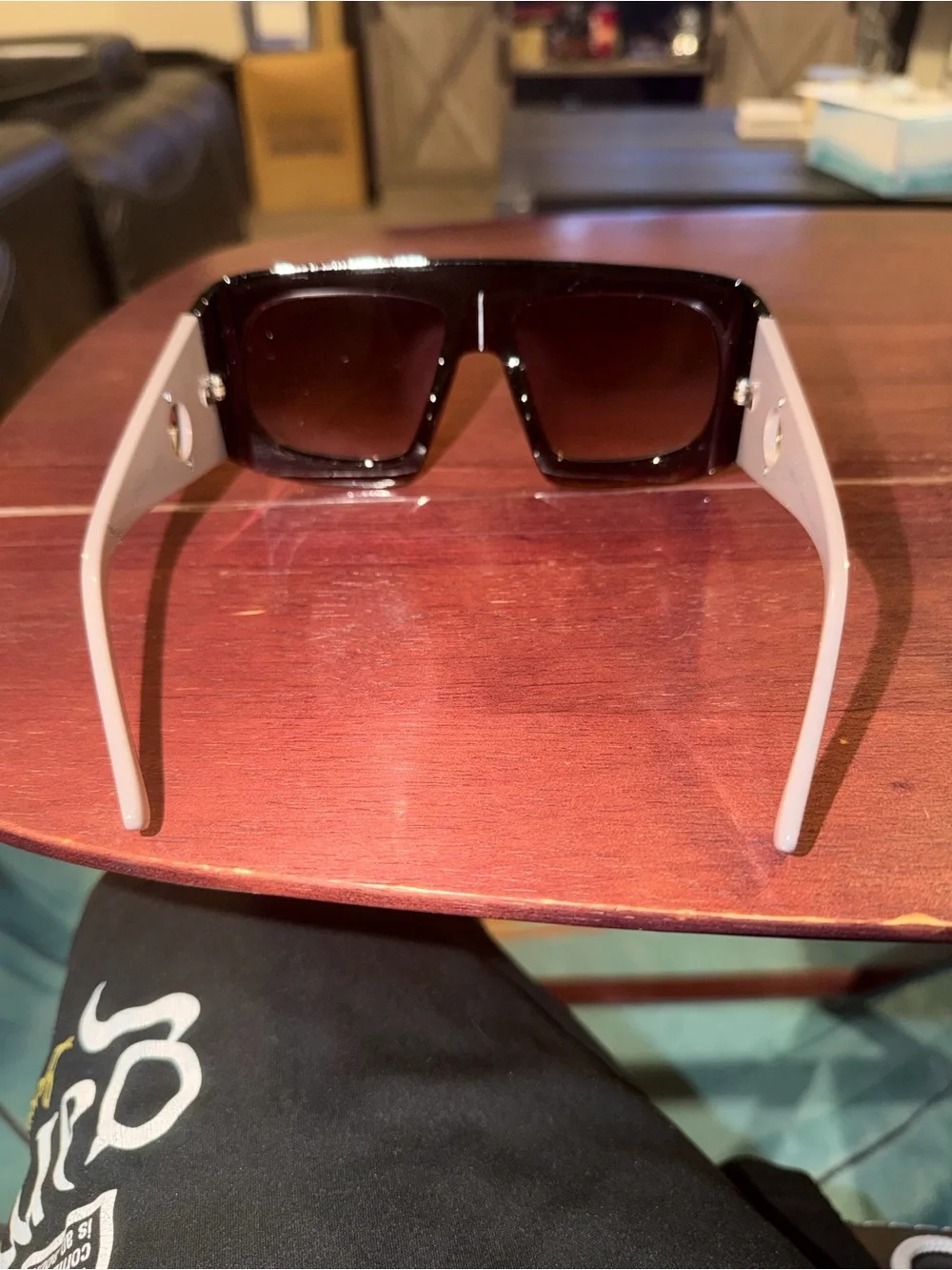 Gucci Black Oversized Rectangular Sunglasses with Brown Gradient Lenses